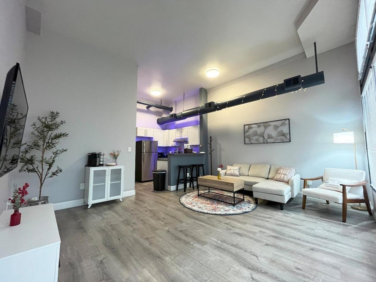 Local Modern Getaway - Ground Floor Apartment Cleveland Exterior photo